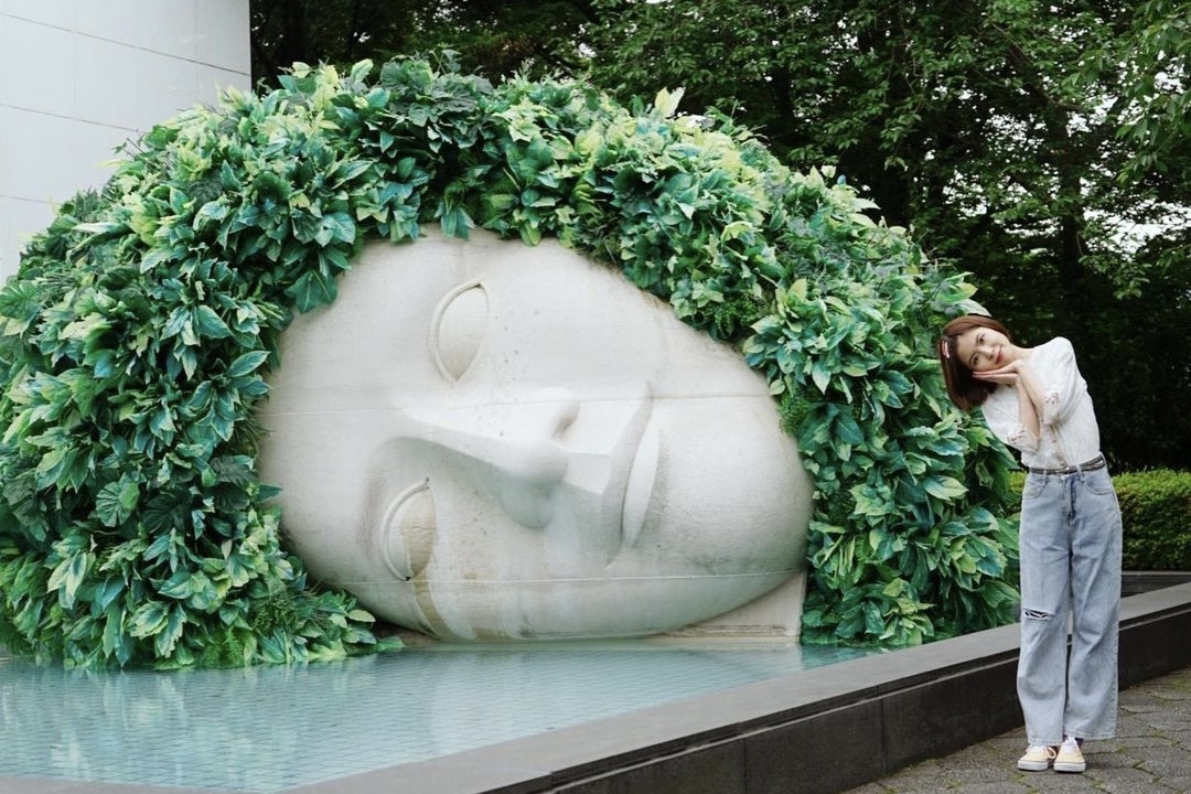 萬花筒夢幻玻璃塔瘋打卡！【箱根彫刻森林美術館】露天庭園享受雕刻藝術之美⭐